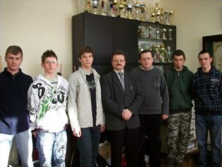 Od lewej: H.Kasprzyk, T.Kaczor, M.Kucharczyk, dyr.Cz.Golis, p.R.Moskal, K.Lewikowski, M.Rusak