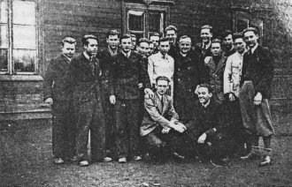 Uczniowie Szkoy Rzemielniczej Zakadw Ostrowieckich - marzec 1941r.