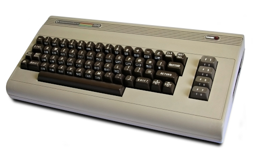 Commodore C-64 (64kB RAM) 