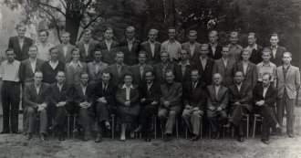 Abiturienci Liceum Przemysu Hutniczego w 1949 roku oraz komisja egzaminacyjna