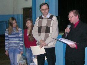 Turniej wygraa druyna z gimnazjum w Tarowie